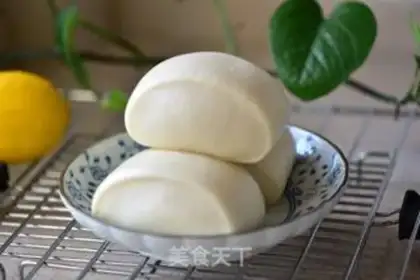 Make A hand knife to cut white buns step 12