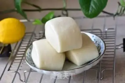 Make A hand knife to cut white buns step 13