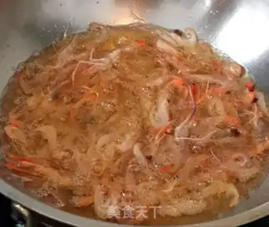 Make Pryapple salt, shrimp step 1