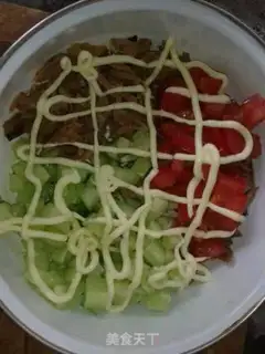 Make Tuna salad sandwich step 3