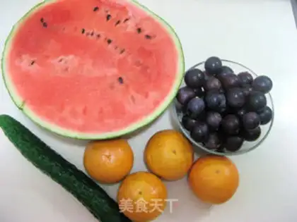 Make Big summer cocktail juice step 0