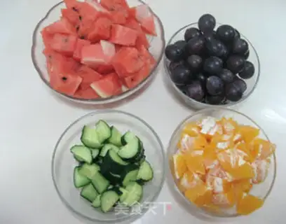Make Big summer cocktail juice step 1