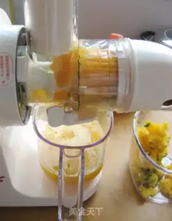 Make Big summer cocktail juice step 4