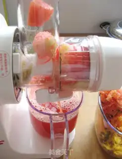 Make Big summer cocktail juice step 5