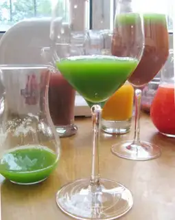 Make Big summer cocktail juice step 8