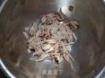 Make Spicy hands tore chickens step 5