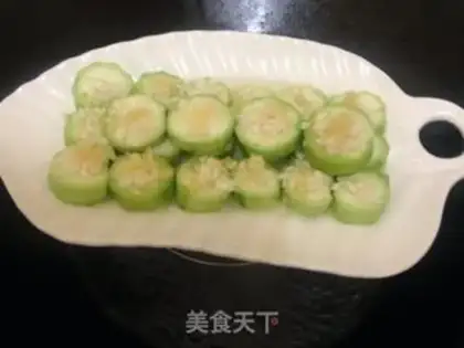 Make Garlic melon step 1