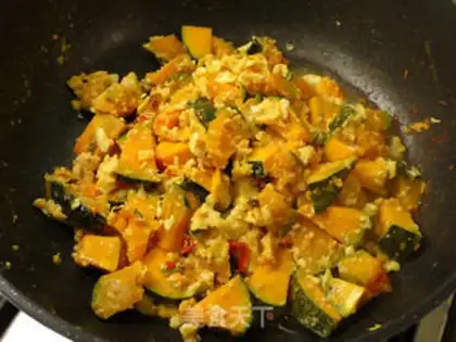 Make Pumpkin step 7