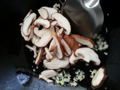 Make Pelican mushrooms step 3