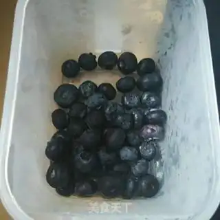 Make Blueberry ice cream step 5