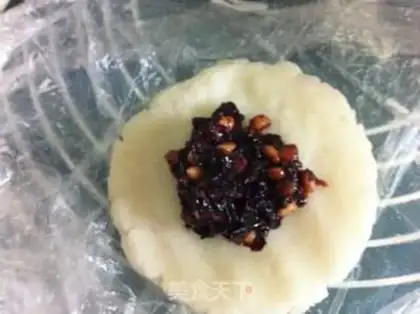 Make Rose pine inn cake step 11