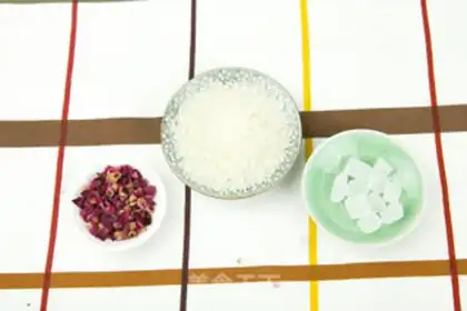 Make Rose porridge step 0