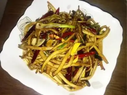 Make It tastes like dry tea and mushrooms step 4