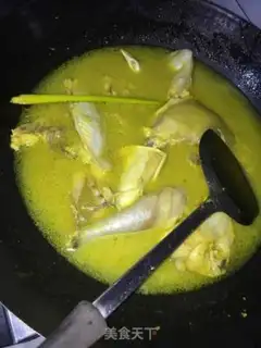 Make Indonesian curry fried chicken step 3