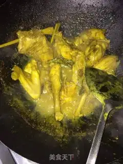 Make Indonesian curry fried chicken step 4