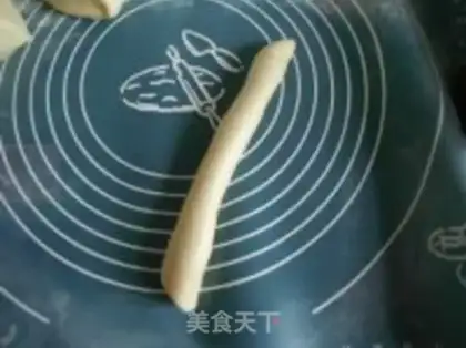Make Egg and milk buns step 4