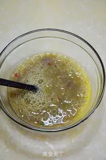 Make Crawling shrimp sauce and eggs step 3