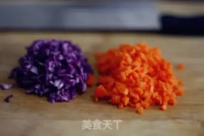 Make Western red soup step 1