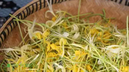 Make Gold and silver tea step 2