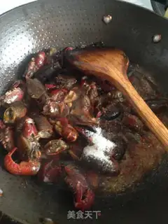 Make Thirteen fragrance lobster step 4