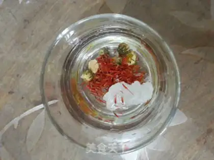 Make ♪ Red flowers, yellow daisies ♪ step 2