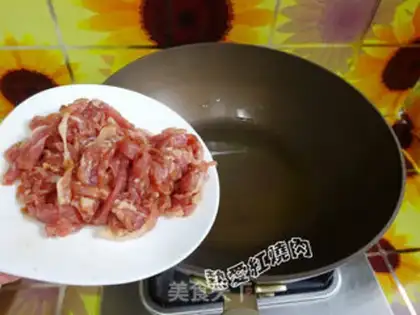 Make A fan of doll food step 4