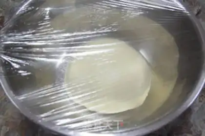 Make Toast hand to tear bread step 2