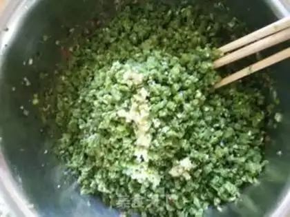 Make Big meat dumplings step 4