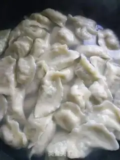 Make Big meat dumplings step 7