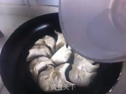 Make Three pots of egg skin step 12