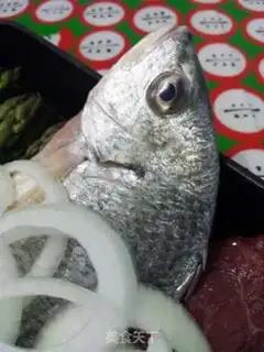 Make When seafood is burning iron and vegetables step 1