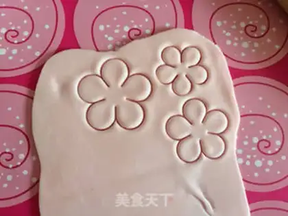 Make Rolling sugar cake step 10