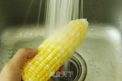 Make Corn juice skinny corn shakes step 1