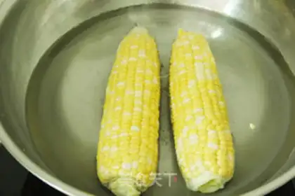 Make Corn juice skinny corn shakes step 2