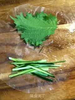 Make Fish canned spring rolls step 5