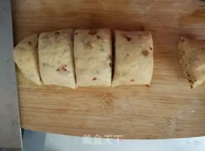 Make Red-tree buns step 5