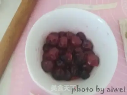 Make Cherry pie step 1