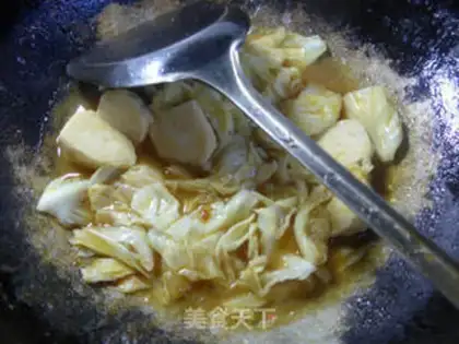 Make Curry ink fishball cabbage step 5