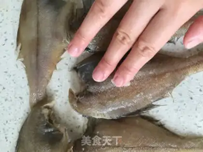 Make The fragrance. Fish step 2