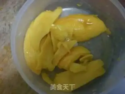 Make Orange summer mango apple juice step 1