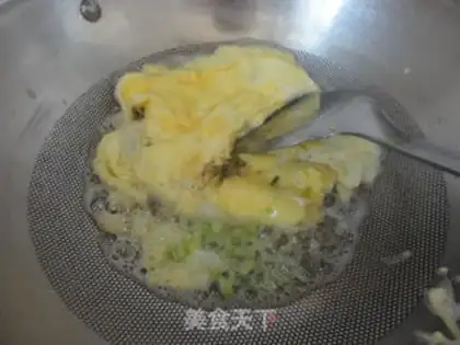 Make Scrambled eggs step 4