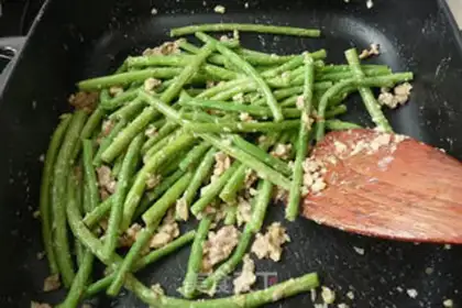 Make Roasted pastry and beans step 5