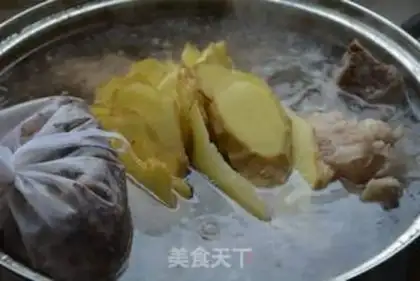 Make Lanzhou beef noodles step 6