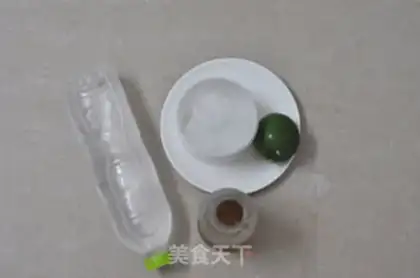 Make Ice and green lemon juice step 0