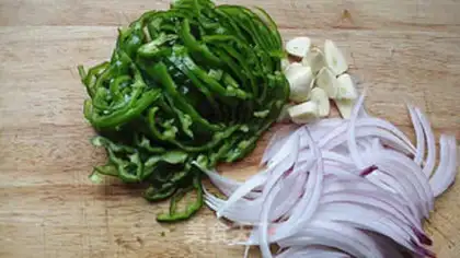 Make Pepper beef step 0