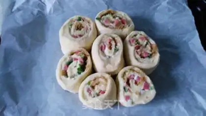 Make Sausage pine rolls step 15