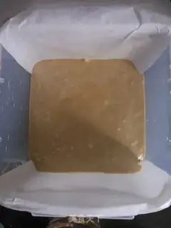 Make Double-coloured spicy pastry step 5