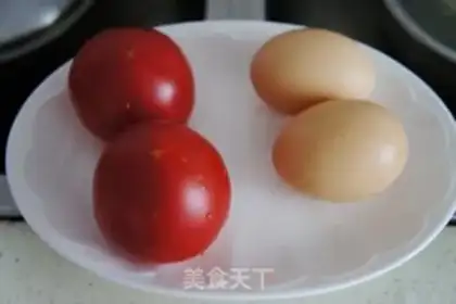 Make Tomato fried eggs step 0
