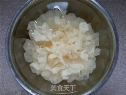 Make Silver ear soup step 0