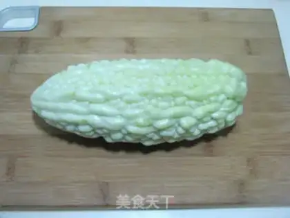 Make Eggs and bean bean peeled with bitter melons step 0